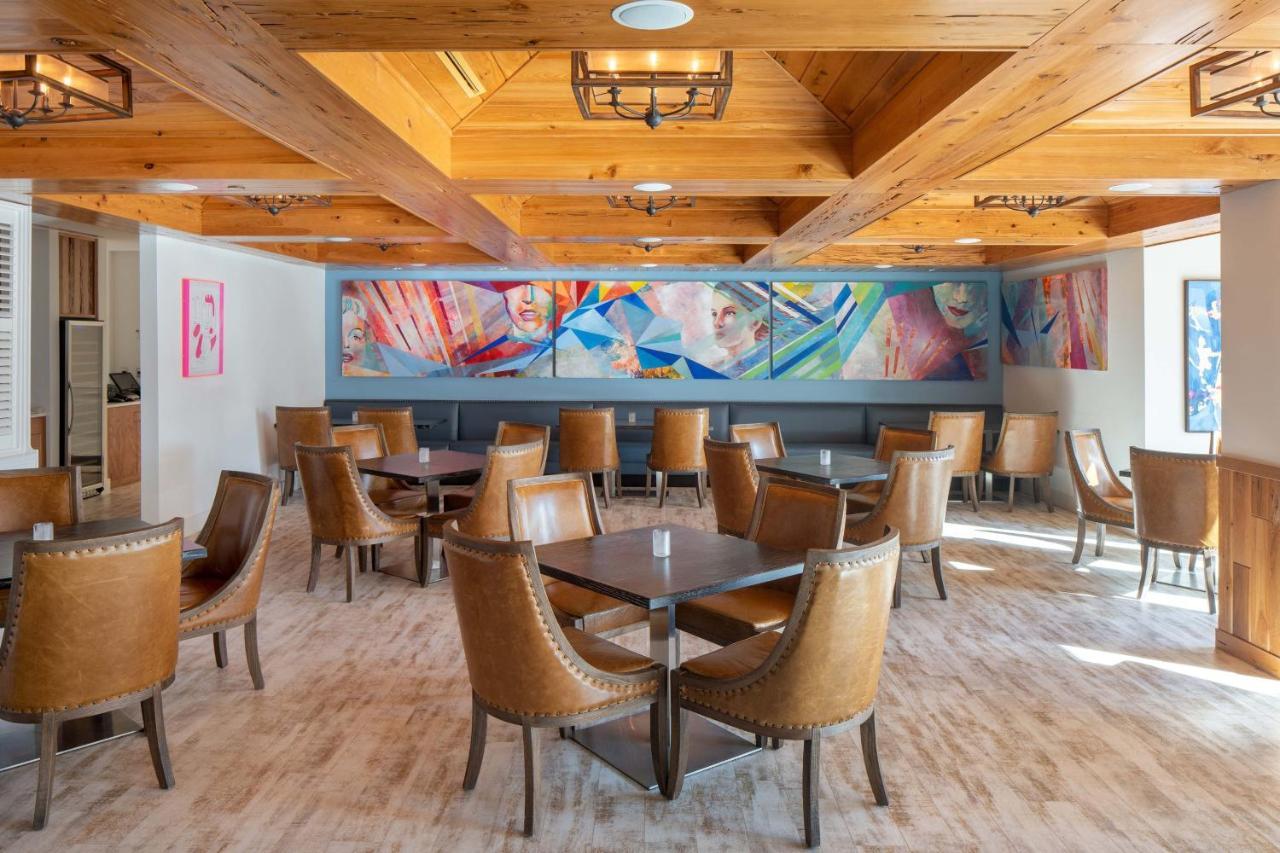 The Karol Hotel, St. Petersburg Clearwater, A Tribute Portfolio Hotel Exterior photo